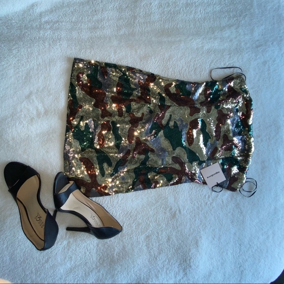 🌹NWT mini strapless army sequence dress size M - Picture 6 of 10